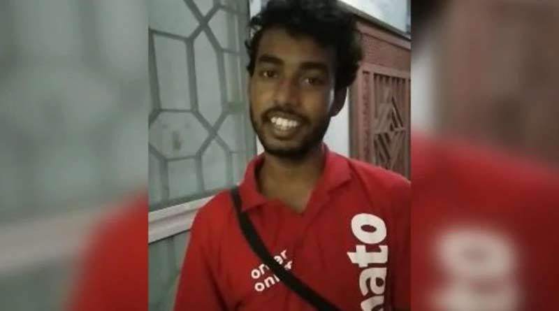 Zomato delivery boy sings Gori Tera Gaon Bada Pyara