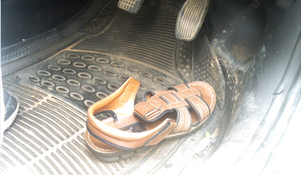 dgp-businessman-shoe