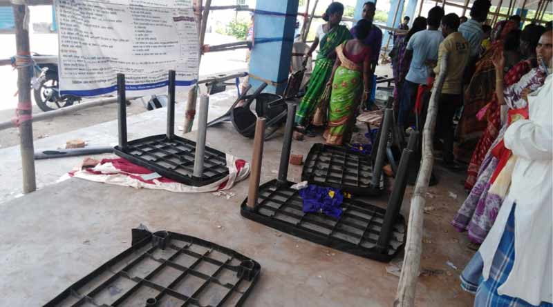 Police-Mob clash at Kalna's Purbasthali, injured some people