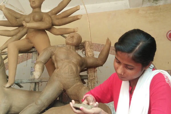 bir-durga-woman1