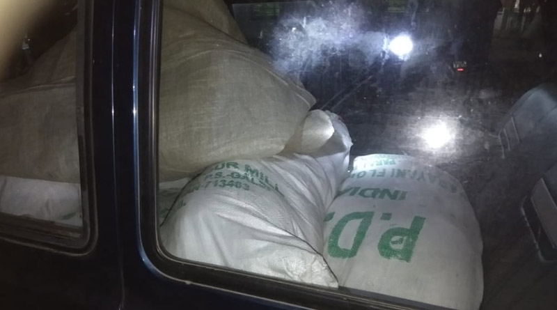 Villagers caught the dealer who theft ration in Memari,arrested