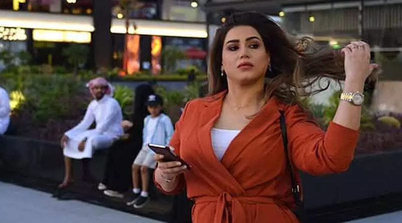 Women in Saudi Arab come up with western dresses