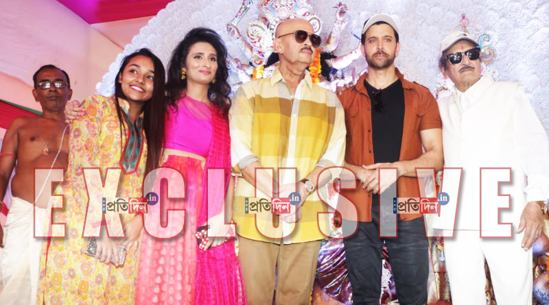Rakesh Roshan with son Hrithik visits Biswajit Chatterjee’s place