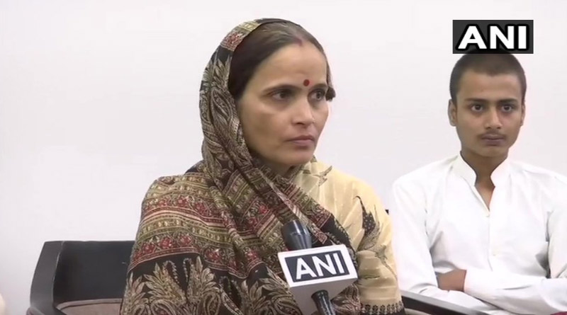 Kamlesh Tiwari's Family Meets Adityanath, Demands Capital Punishment
