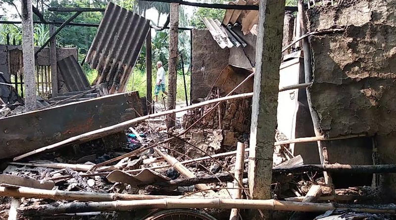 Blast at illegal cracker factory in East Midnapur, one died