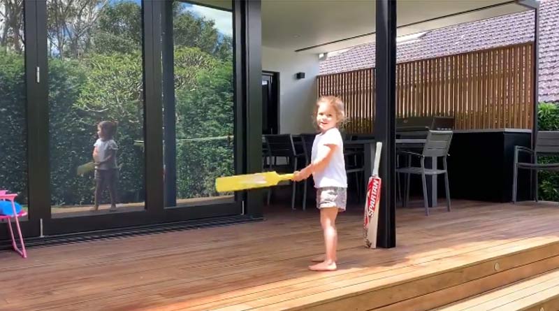 'I Am Virat Kohli' Declares David Warner's Daughter in a video