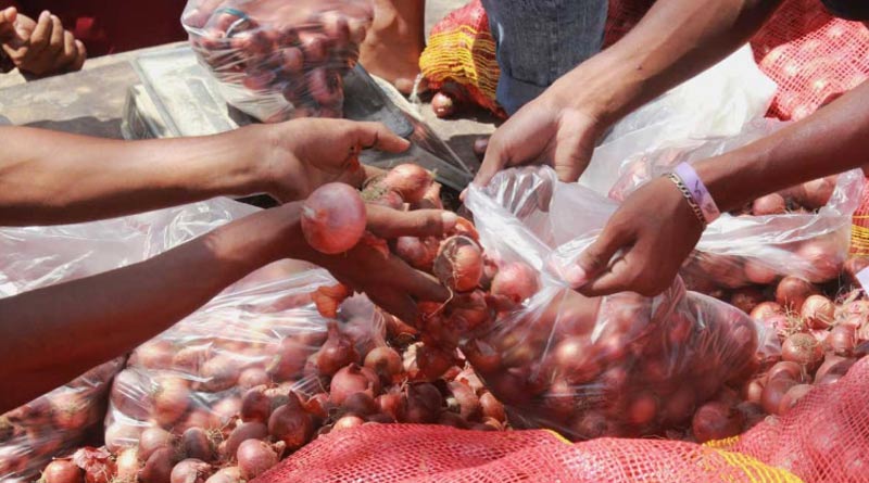 Emergency meeting of Food department at holiday to control the onion price