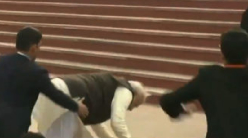 Prime Minister Narendra Modi falls down stairs at Atal Ghat in Kanpur