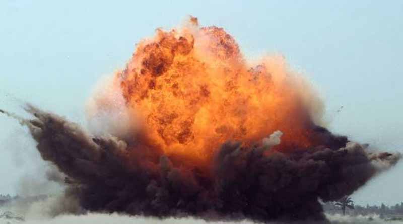 WB Elections : 2 youth injured in bomb blast at haroa and birbhum | Sangbad Pratidin