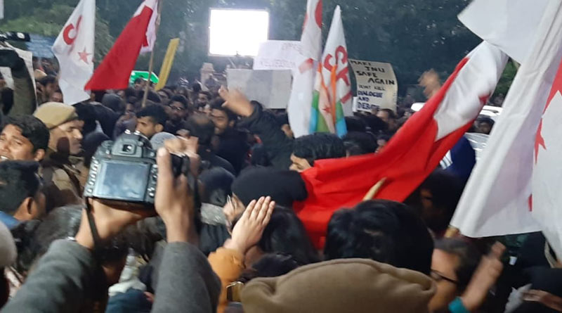 Police detain protesters during their march towards Rashtrapati Bhavan