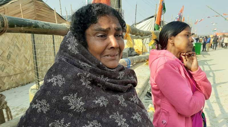 An old lady went to Gangasagar to find her missing child.