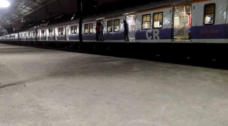 'Drunk' train driver skips station, commuters stage protest