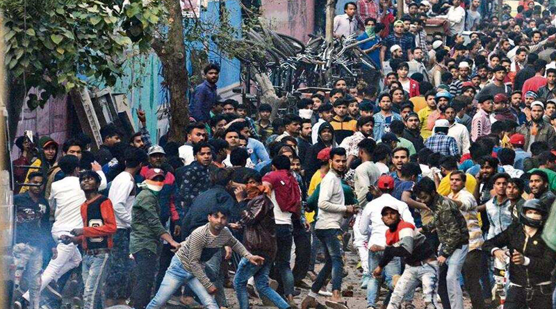 During CAA protest In Delhi CM Request Shah to control Delhi situation