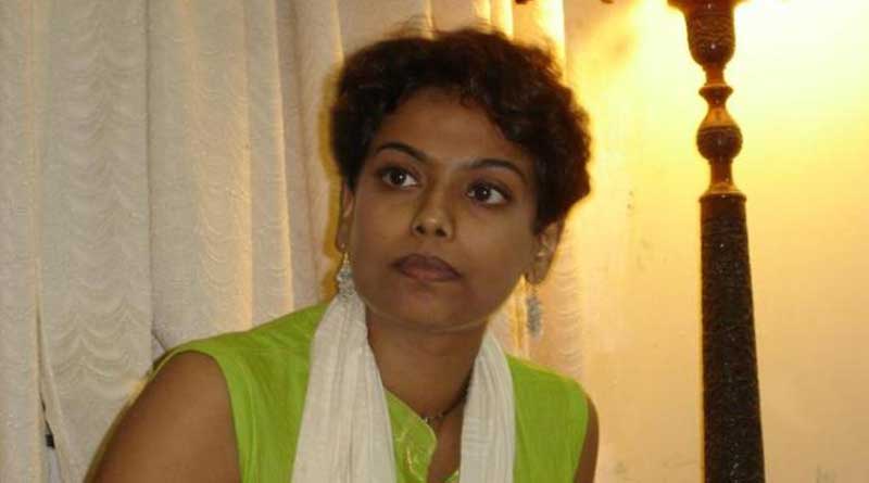Poet Mandakranta Sen along with other intellectuals attacked