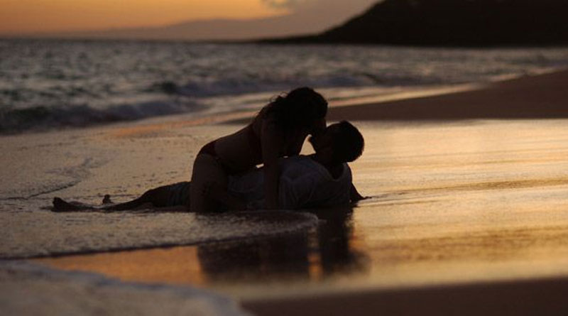 Australian man and a British woman arrested for intercourse in public