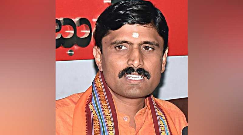 Sri Rama Sene says, Reward for chopping tongue of Pak-lover Kashmiris