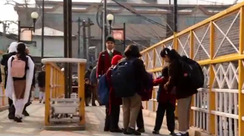School reopen in kashmir after three months long winter break