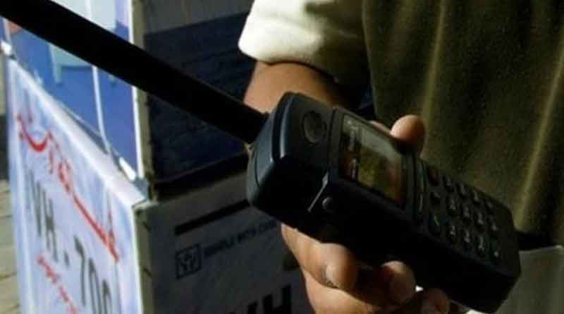 Fisherman finds satellite phone on island near Kutch