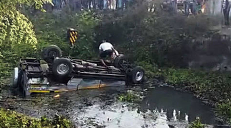 Poolcar Runs without fitness certificate all over in West Bengal