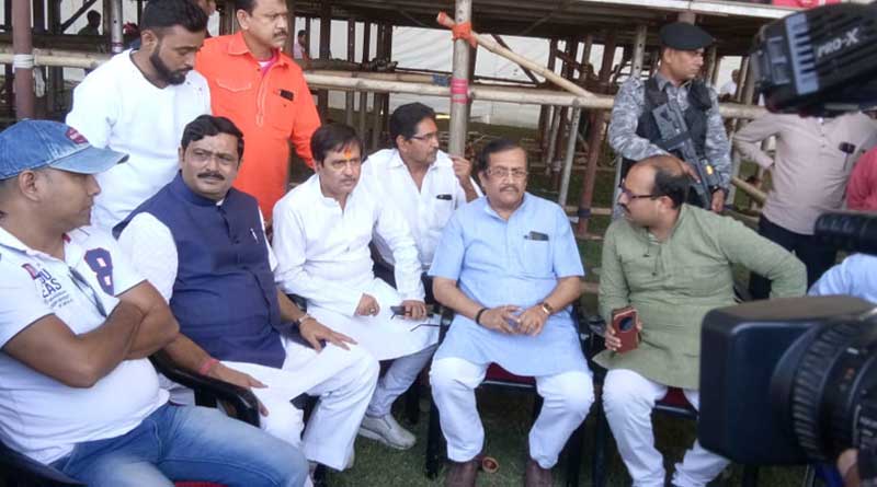 rahul-on-shahid-minar