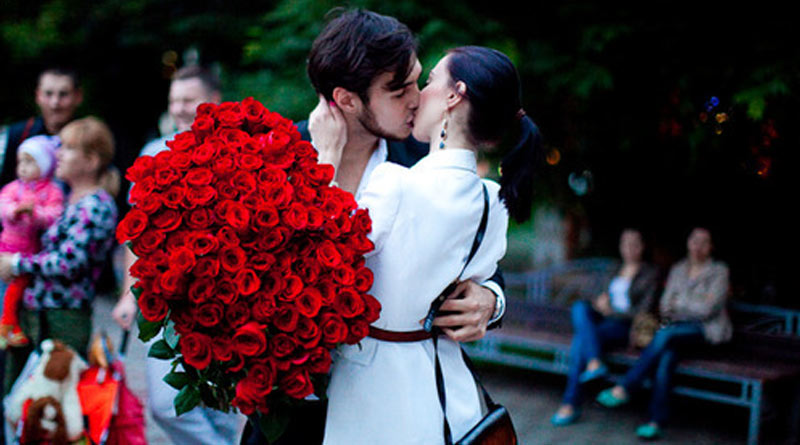 Now extra marital affair increase in Valentine's Day