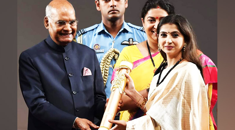 Kaushiki Chakraborty receives Nari Shakti awrad on this special Day