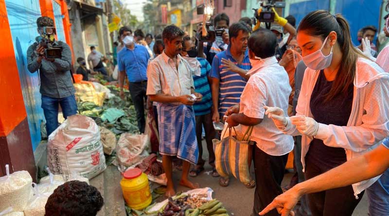 MP Nusrat Jahan at Chetla Bazar to spread awareness amid lockdown