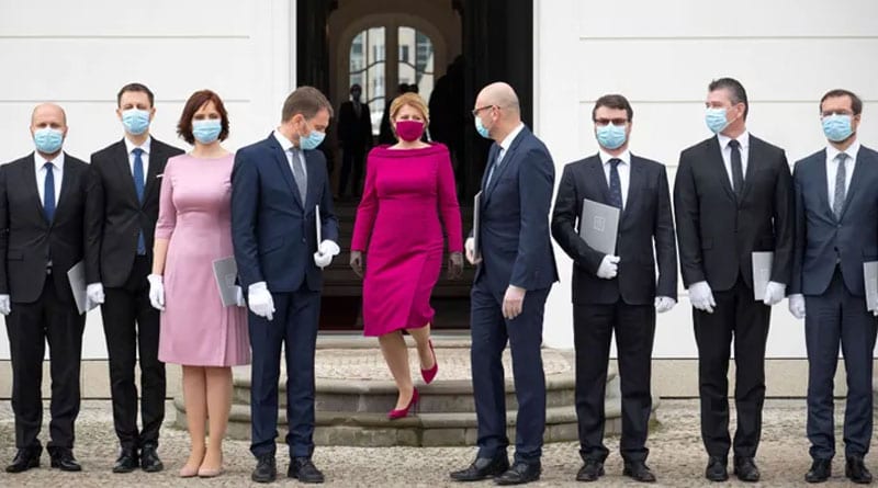 Slovakia's president wear musks matching with her dress
