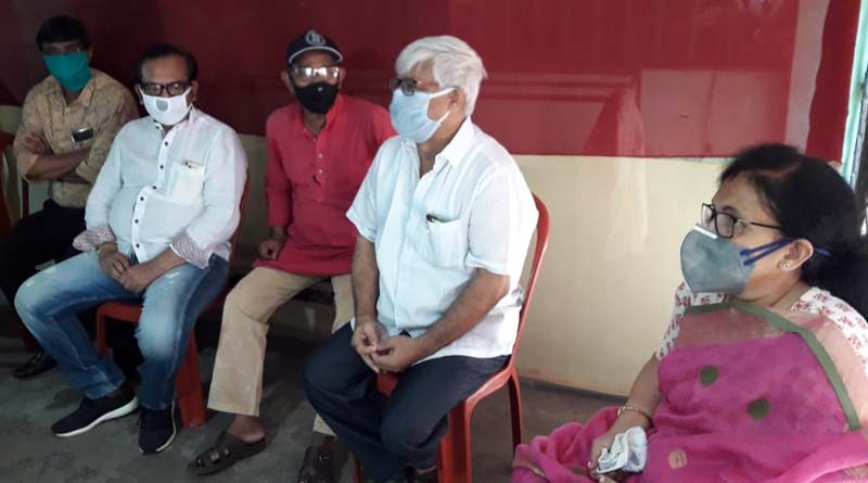 Sujan Chakroborty, Arup Biswas and Chandrima Bhattacharya get togather in blood donation camp