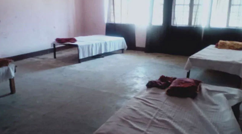 Fans, Toilets Don't Work: UP Doctors Release Videos, Government Acts