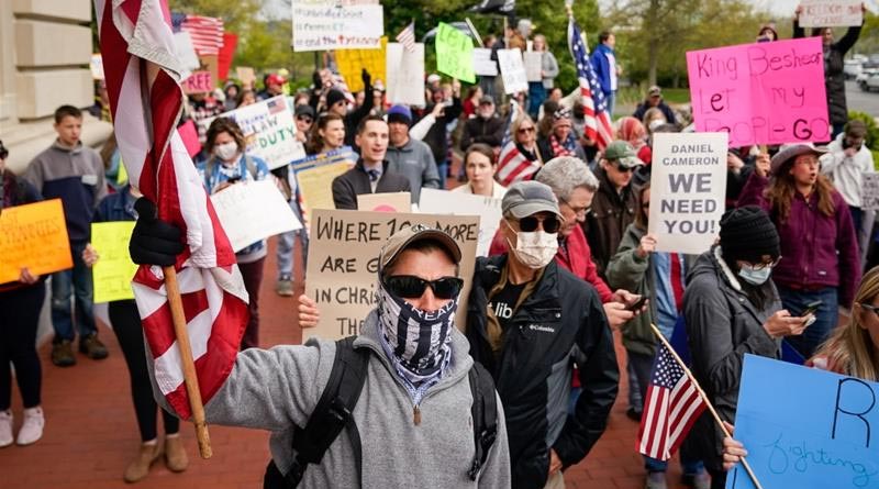 Hundreds protest against US COVID-19 lock down rules