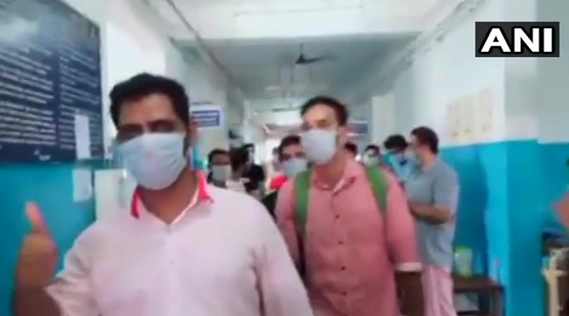 Corona Situation in India: 17 people fully recovered from Corona back to home
