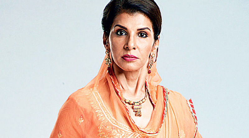Ami lockdown actress Anita Raj invites friends for party