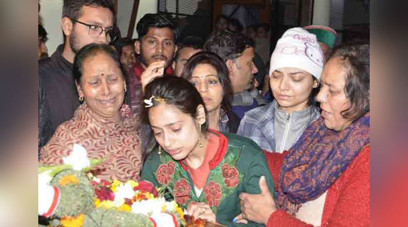 Pulwama Martyr’s wife has donated 1,000 PPE Kits to Haryana Police