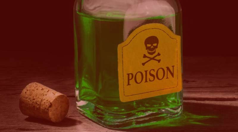 18-year-old girl poisons family to elope with lover in Surat | Sangbad Pratidin