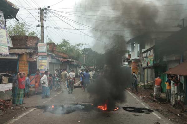 Ulu-Road-Block