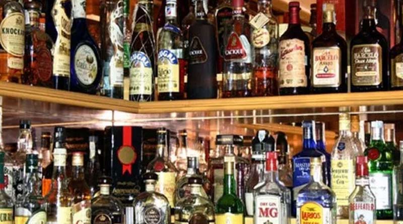 Two Bangladeshis attacked bar staff on Christmas, arrested by New Market PS | Sangbad Pratidin