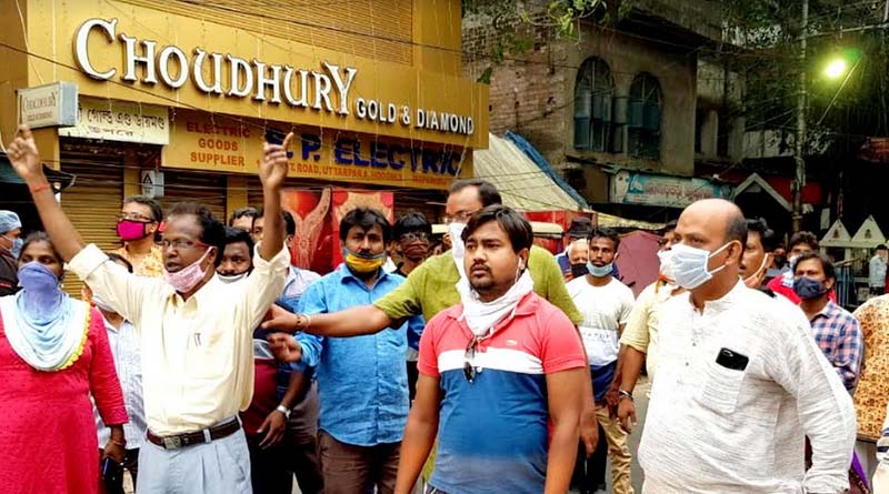 excitement arise in uttarpara after TMC & BJP workers clash on sunday
