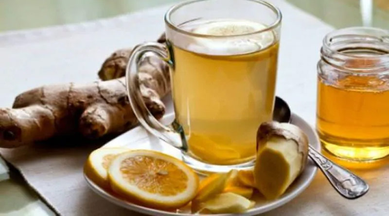 Simple Home Remedies To Treat A Sore Throat in Monsoon season
