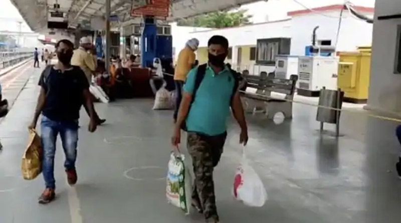 'Coronavirus Better Than Hunger,' Say UP Migrant Workers Going Back to find Work
