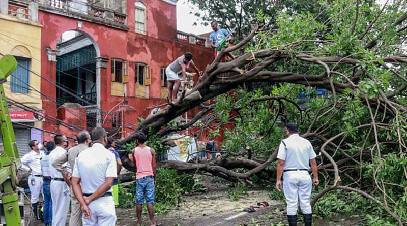 Kolkata's Bus Stands awaiting for repairing after 3 months of Amphan