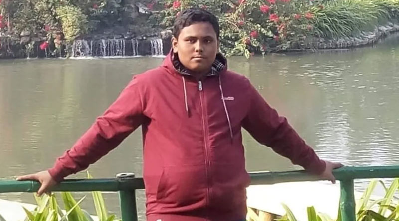 Subhrajit Chatterjee, died in corona, scored 75% in HS, parents get depressed