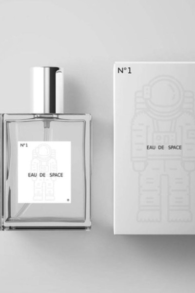 Eau-De-Space