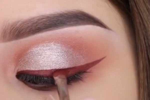 Eye liner