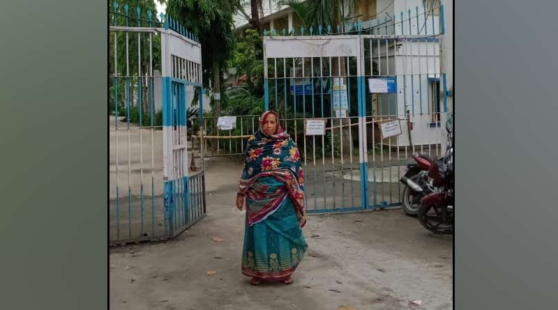 An elderly woman got only 1000 rs as amphan relief