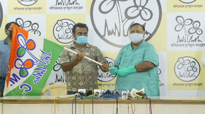 Renowned Social activist Chandrashekhar Kundu joins Trinamool
