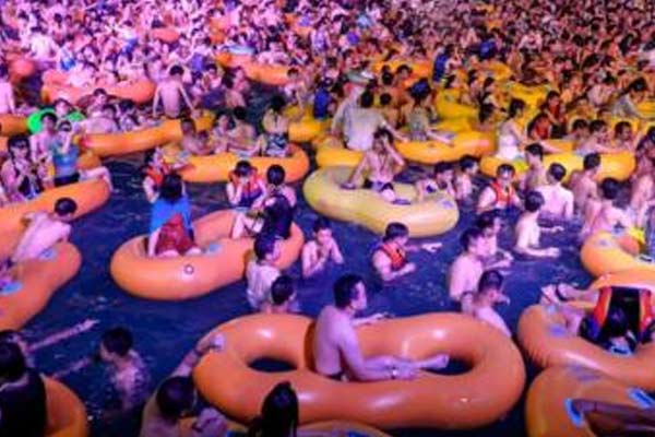 Pool-party-1