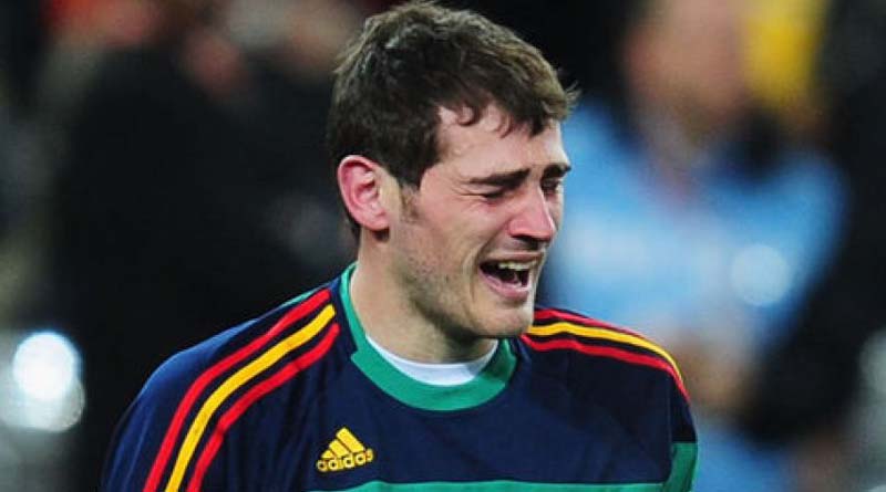 Iker Casillas announces retirement after 22-year playing career