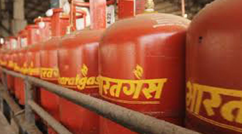 LPG gas price hike: 19-kg LPG cylinder price hiked by Rs 250 per cylinder