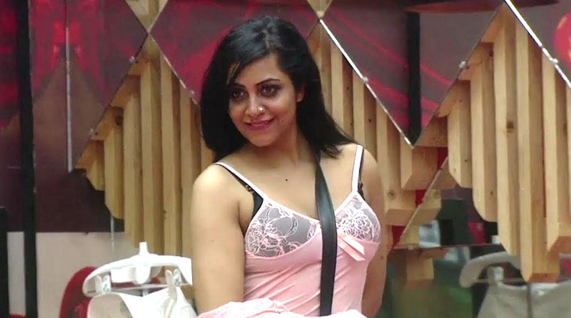 Arshi Khan in Bengali News: Arshi Khan trolled for not answering full form of POK | Sangbad Pratidin